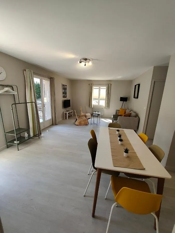 Gite Charmant Avec Piscine Et Terrasse En Provence Mdv Carpentras