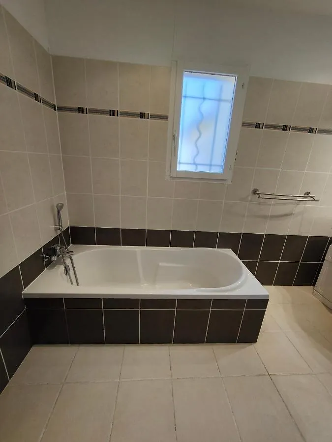 Holiday home Gite Charmant Avec Piscine Et Terrasse En Provence Mdv Carpentras